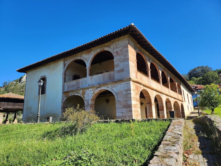 Palacio de Valdés-Bazán: A Rural Noble Residence in Asturias