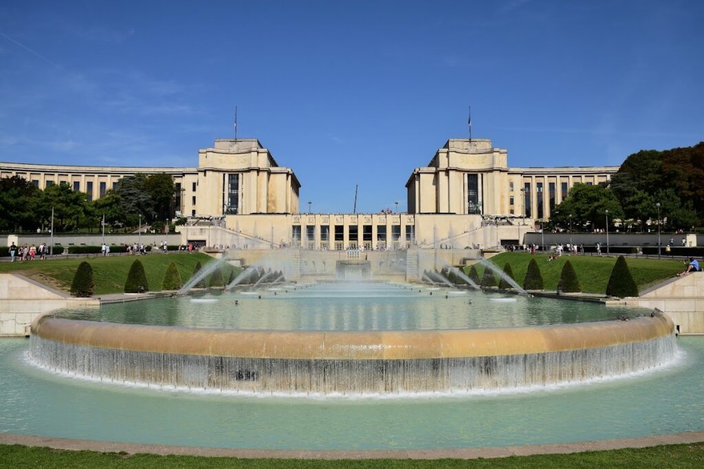 Palais de Chaillot: A Parisian Exhibition Palace and Cultural Complex 1 Palais de Chaillot
