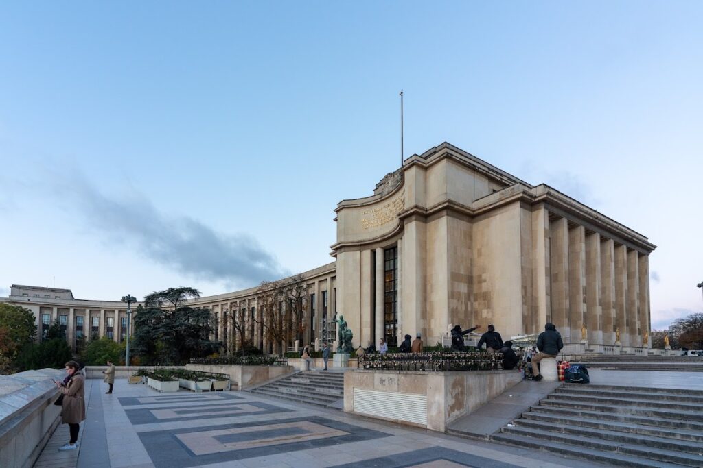 Palais de Chaillot: A Parisian Exhibition Palace and Cultural Complex 4 Palais de Chaillot