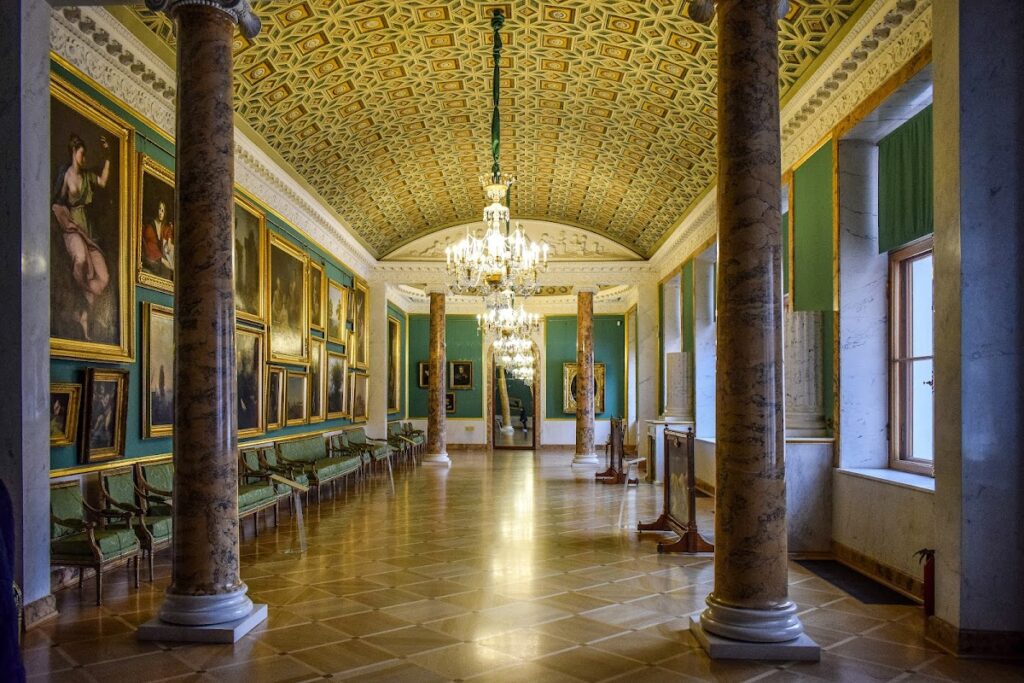 Stroganov Palace: An Imperial-Era Urban Residence in Saint Petersburg 4 Stroganov Palace
