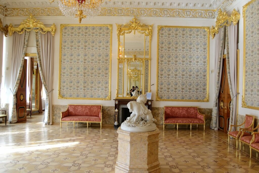 Stroganov Palace: An Imperial-Era Urban Residence in Saint Petersburg 5 Stroganov Palace