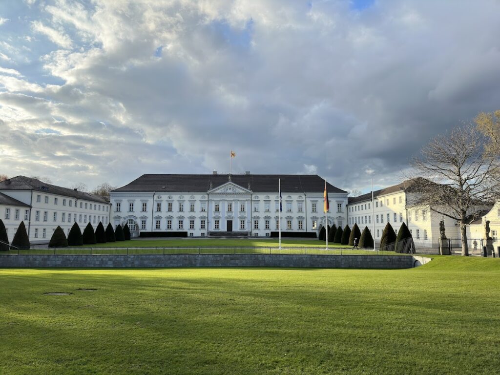 Bellevue Palace: The Federal President’s Official Residence in Berlin 1 Bellevue Palace