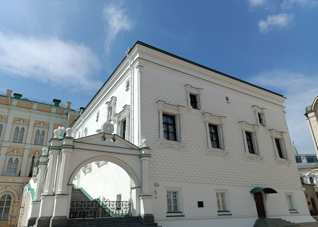 Palace of Facets: A Ceremonial Hall in Moscow’s Kremlin 1 Palace of Facets