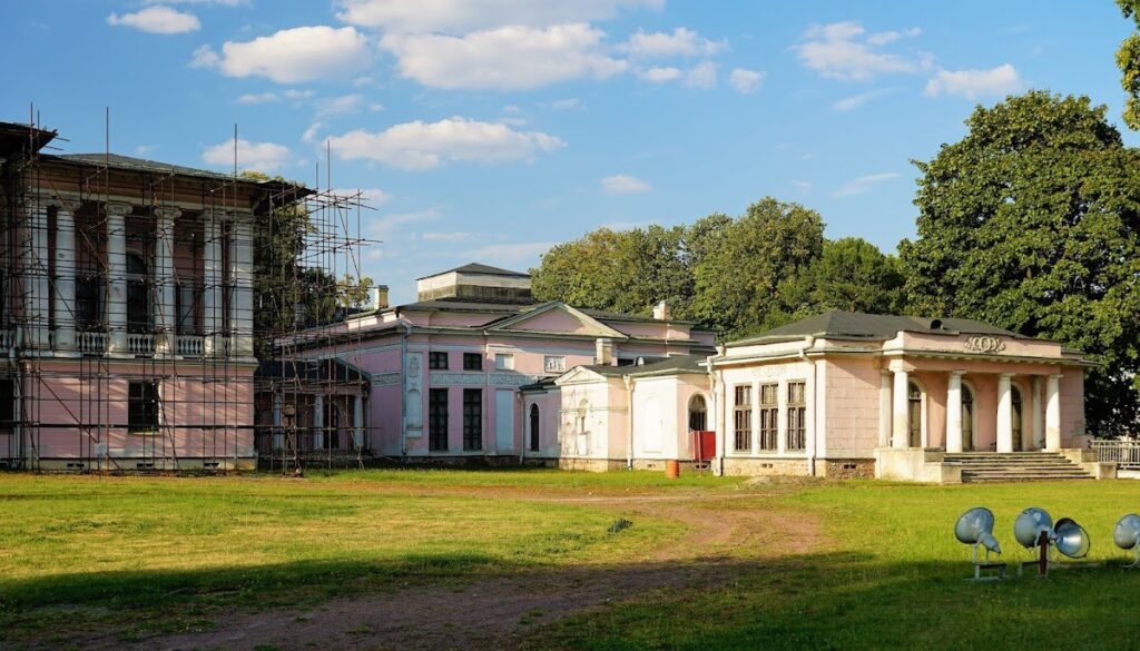 Ostankino Palace: A Russian Neoclassical Wooden Palace-Theatre 2 Ostankino Palace