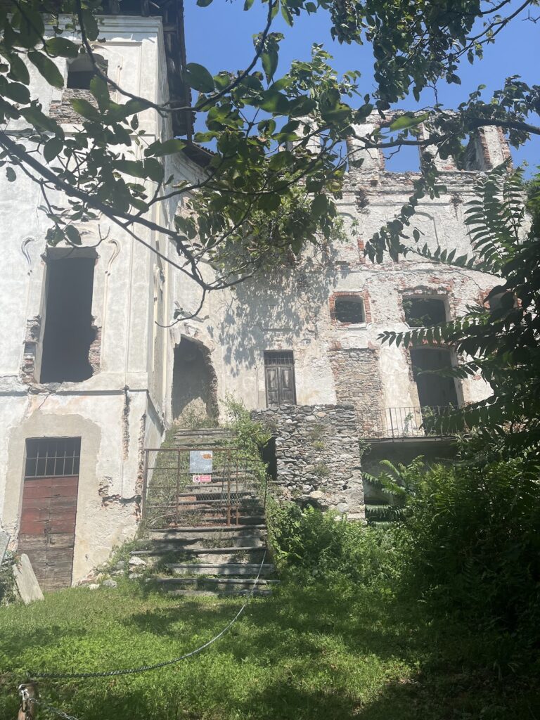 Palazzo Giulini: A Baroque Noble Villa and Commercial Estate in Sorico 2 Palazzo Giulini