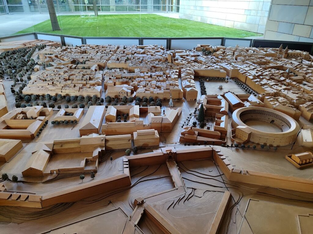 Palace of the Kings of Navarre: A Royal Residence and Archive in Pamplona 4 Palace of the Kings of Navarre