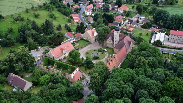 Schloss Schieritz: A Renaissance Castle in Saxony, Germany