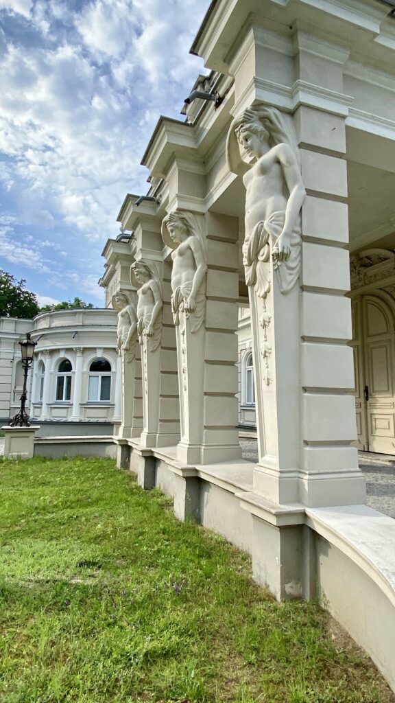 Palace in Kościelec: A Historic Von Kreutz Residence and Art School 2 Palace in Kościelec