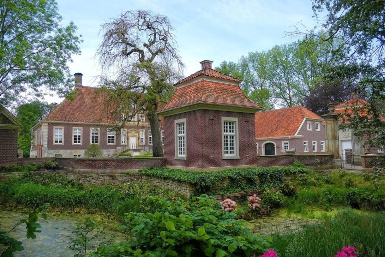 Schloss Herzford: A Baroque Water Castle and Manor Estate in Germany