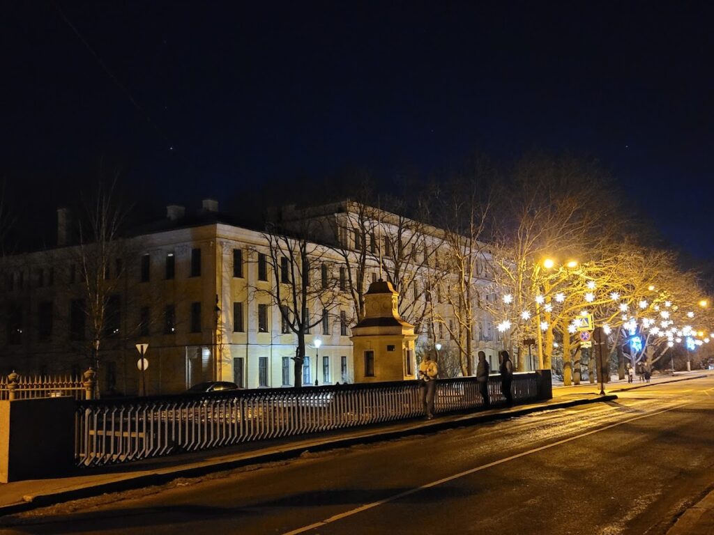Italian Palace (Kronstadt): A Historic Imperial and Naval Educational Complex 2 Italian Palace (Kronstadt)