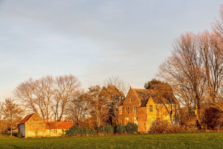 Kasteel Ter Donck: A Medieval Castle and Feudal Lordship in Belgium