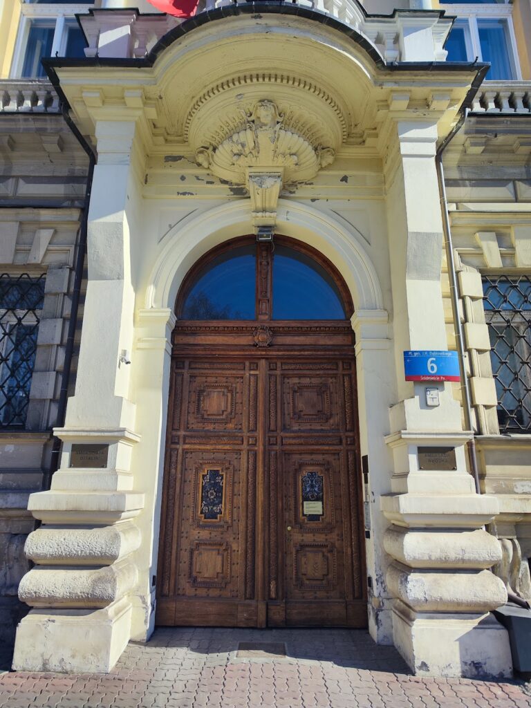 Szlenkier Palace: A Neo-Renaissance Residence and Italian Embassy in Warsaw