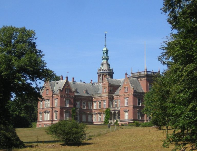 Kulla Gunnarstorp Castle: A Historic Estate on Sweden’s Öresund Coast