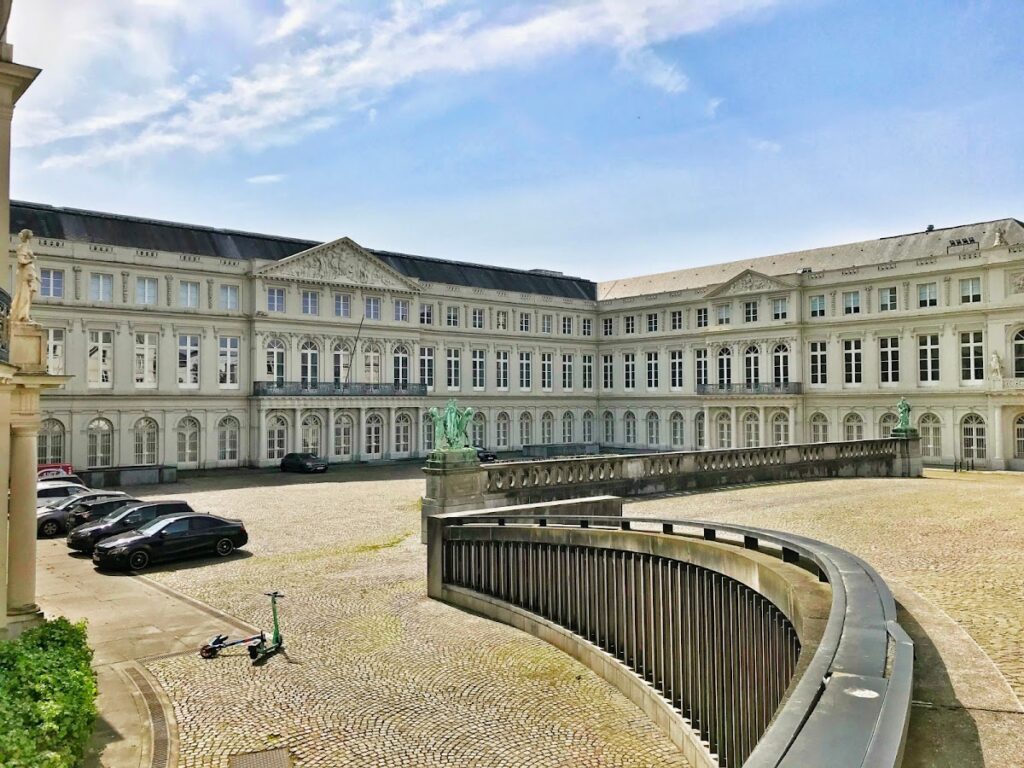 Palace of Charles of Lorraine: An Eighteenth-Century Princely Residence in Brussels 2 Palace of Charles of Lorraine