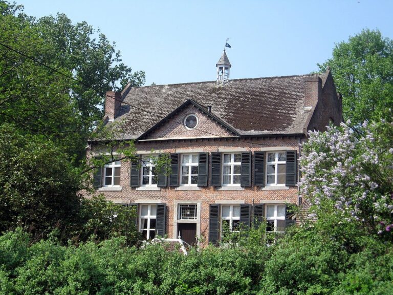 Domein van Obbeek: A Classicist Manor House and Country Estate in Belgium