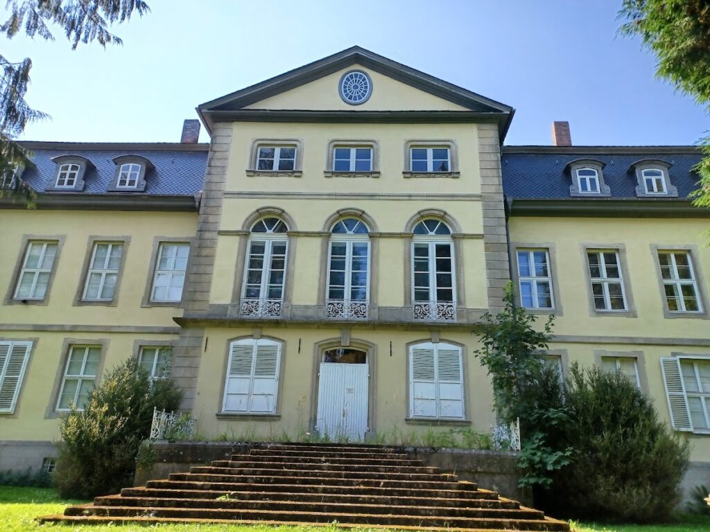 Schloss Wrisbergholzen: A Baroque Castle in Germany 1 Schloss Wrisbergholzen