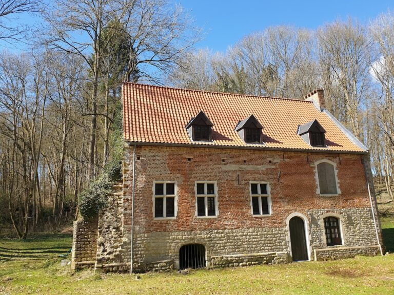 Château of Trois-Fontaines: A Former Forest Court and Prison in Belgium
