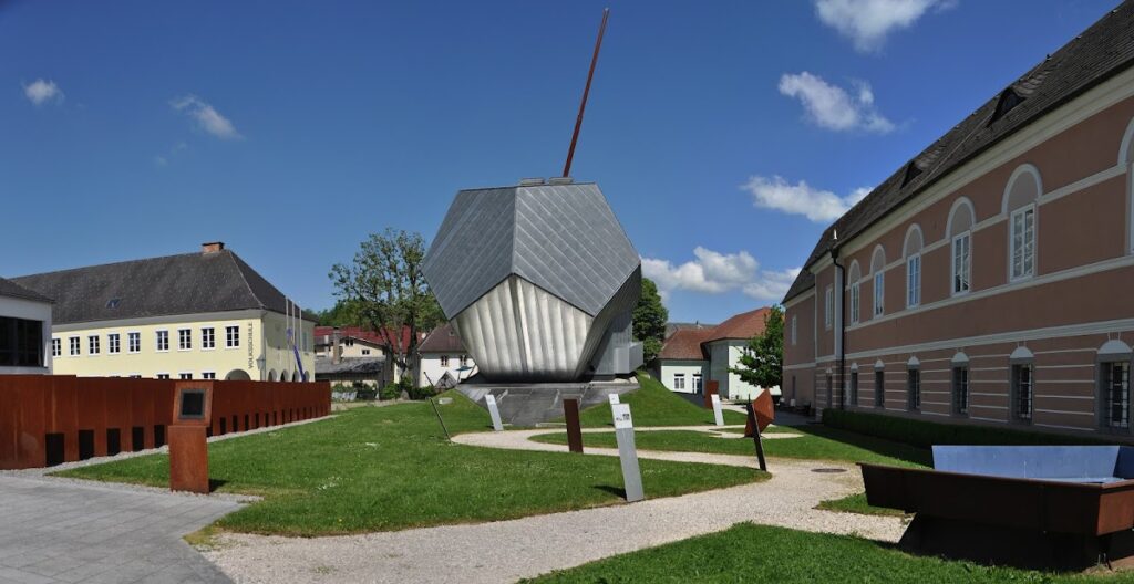 Peuerbach Castle: A Renaissance Castle and Cultural Center in Austria 1 Peuerbach Castle