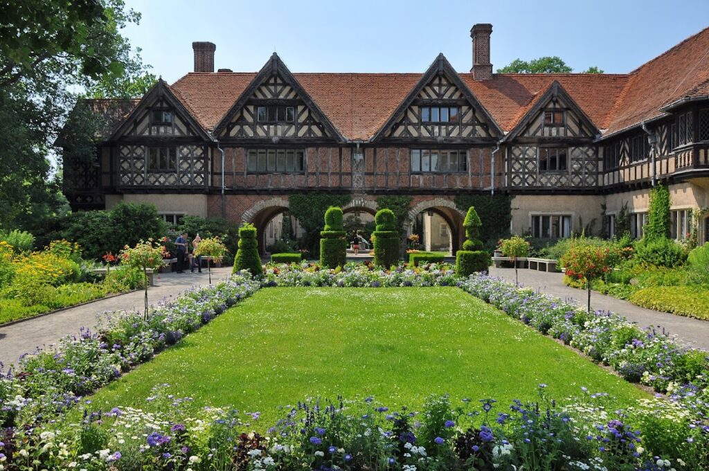 Cecilienhof: The Hohenzollern Palace and Potsdam Conference Site 1 Cecilienhof
