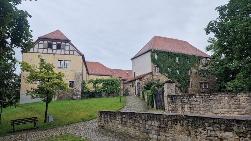 Wasserburg Kapellendorf: A Medieval Water Castle in Germany 2 Wasserburg Kapellendorf