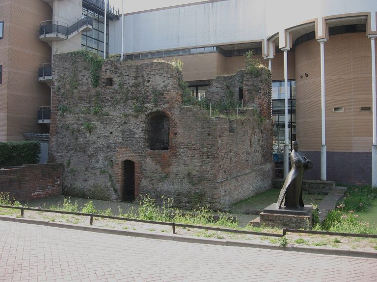 Huis te Riviere: A Medieval Toll Castle in Schiedam, Netherlands