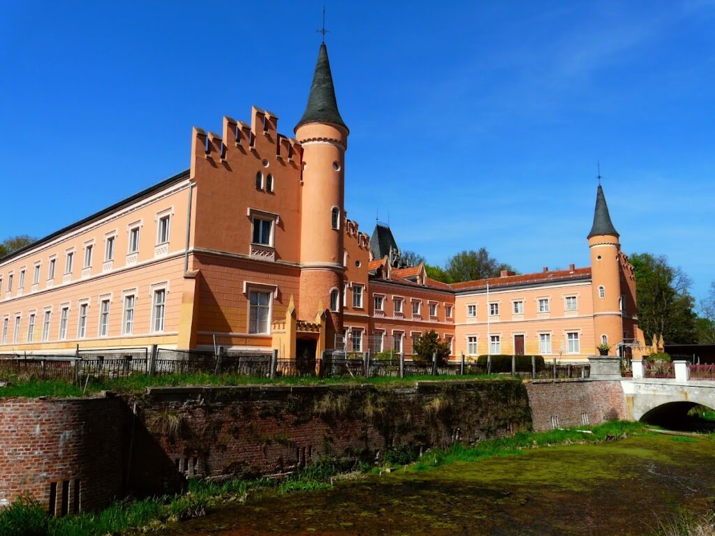 Schloss Gusow: A Neo-Gothic Castle and Estate in Germany 1 Schloss Gusow