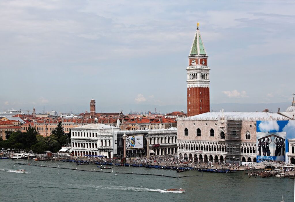 Palazzo Malipiero: A Historic Venetian Palace on the Grand Canal 2 Palazzo Malipiero