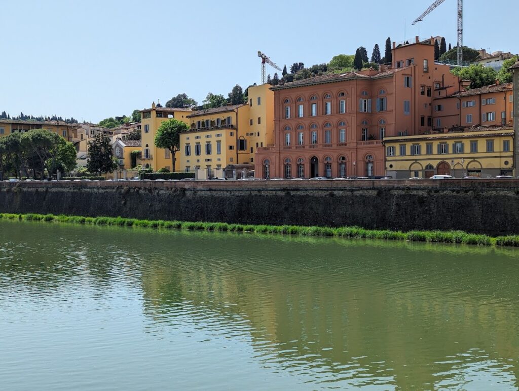 Palazzo Capponi alle Rovinate: A Historic Residential Palace in Florence 2 Palazzo Capponi alle Rovinate