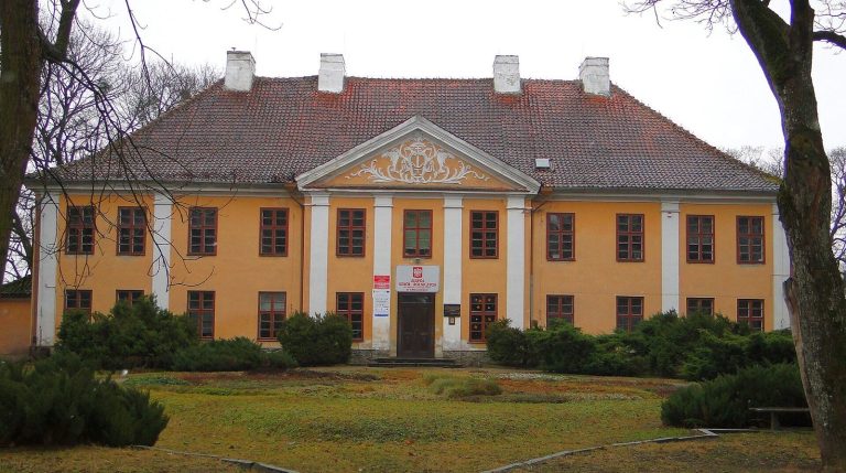 Palace in Smolajny: A Baroque Summer Residence of the Warmian Bishops