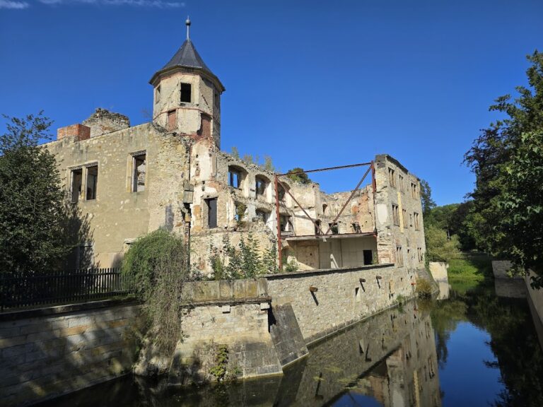 Schloss Harbke: A Renaissance Palace and Historic Estate in Germany