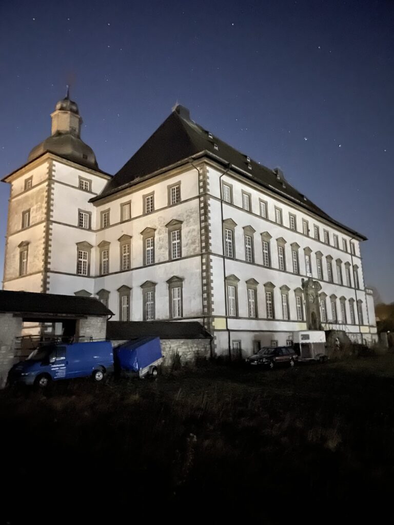 Deutschordensschloss Mülheim/Möhne: Former Teutonic Order Commandery in Warstein 2 Deutschordensschloss Mülheim/Möhne