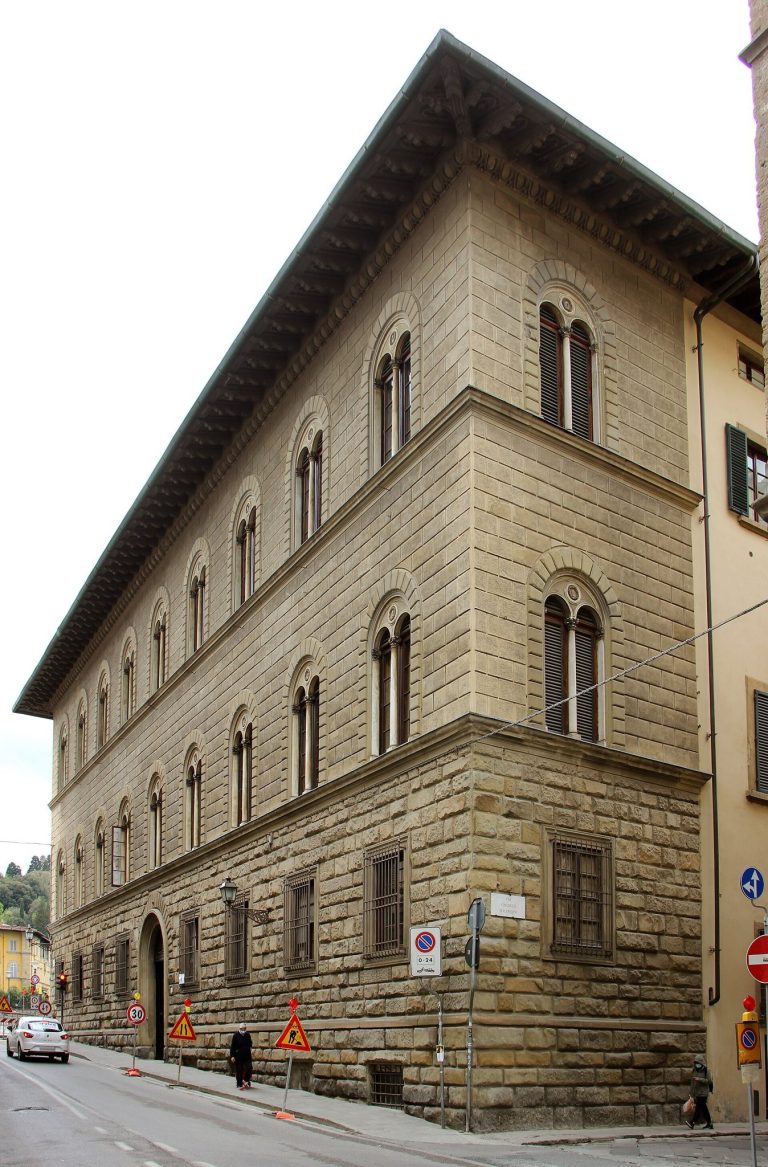 Palazzo Malenchini Alberti: A Florentine Noble Residence and Garden