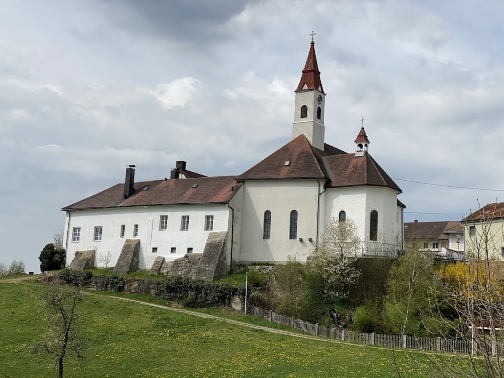 Schloss Götzendorf: A Medieval Castle Complex in Austria 1 Schloss Götzendorf