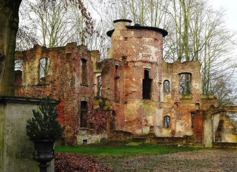 Haus Empel: A Medieval Moated Castle Ruin in Germany