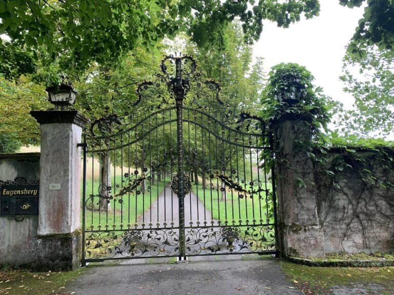 Eugensberg Castle: A Neoclassical Estate in Switzerland
