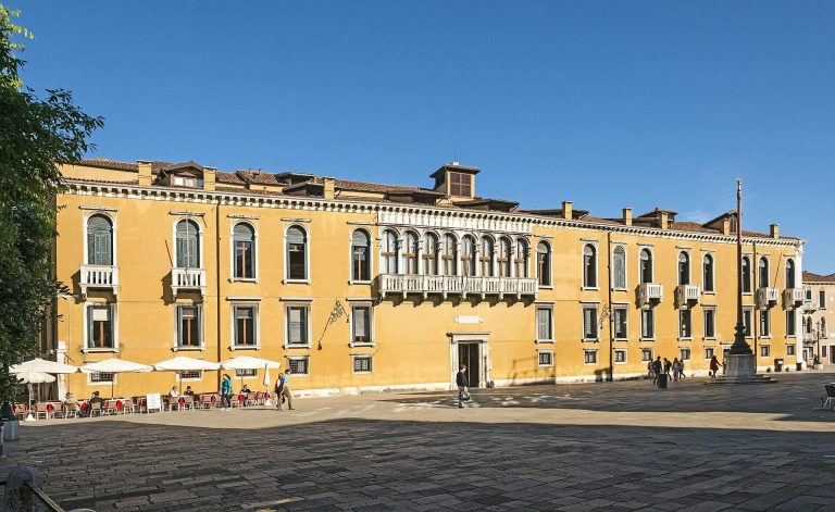 Palazzo Loredan in Campo Santo Stefano: A Renaissance Palace and Scholarly Headquarters in Venice