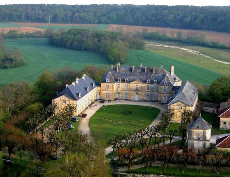 Château de Donjeux: An Eighteenth-Century Classical Estate in France