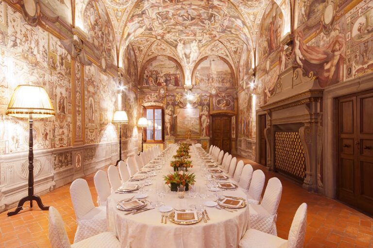 Palazzo Capponi-Vettori: A Mannerist Palace in Florence
