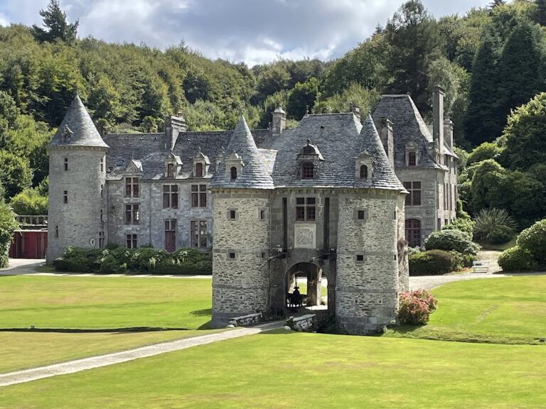 Château de Nacqueville: A Renaissance Residence and Landscape Garden in France