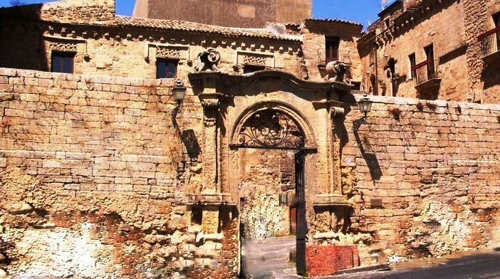 Palazzo Pollicarini: A Fifteenth-Century Noble Residence in Enna