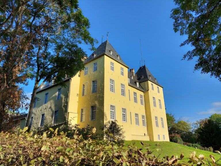 Schloss Alfter: A Historic Secular Castle in Germany