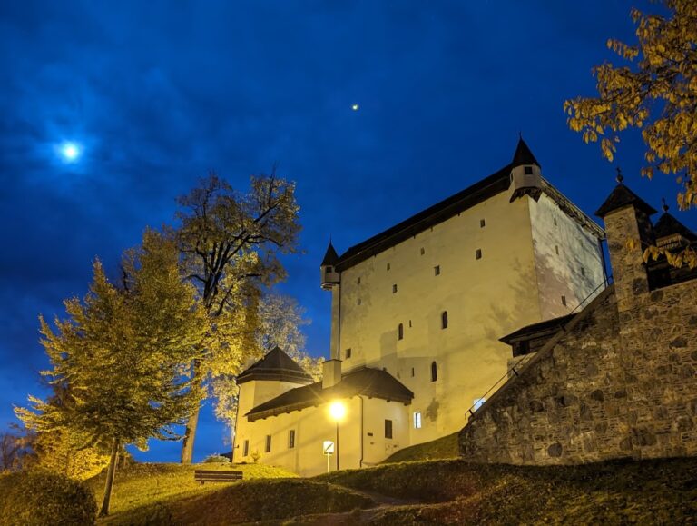 Schloss Goldegg: A Medieval Fortress and Cultural Center in Austria
