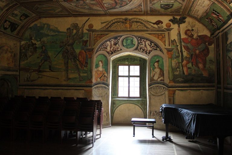 Schloss Goldegg: A Medieval Fortress and Cultural Center in Austria