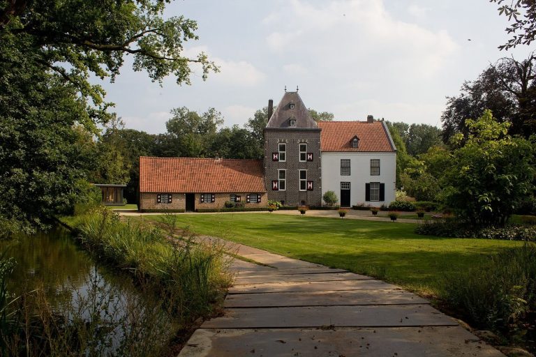 Klein Kasteel, Deurne: Medieval Residence of the Lords of Deurne