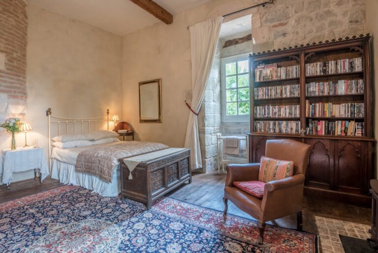 Château de Brametourte: A Medieval Fortified Castle in France