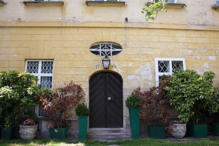 Schloss Autenried: A Historic Manor House and Orthodox Cultural Centre in Germany