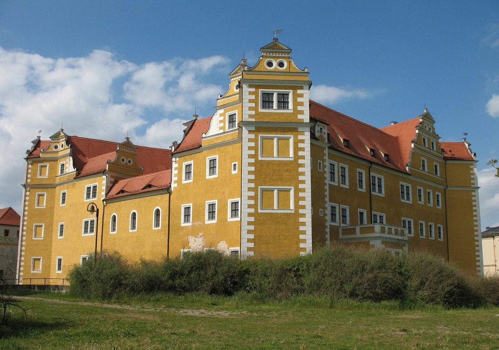 Schloss Annaburg: A Renaissance Hunting Palace in Germany 1 Schloss Annaburg