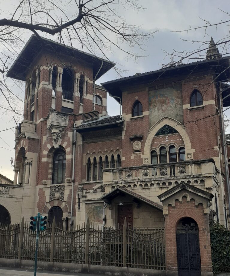 Villa Arduino: A Neo-Gothic Residence and Business Headquarters in Turin