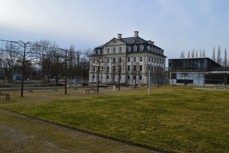 Schloss Tinz: A Baroque Summer Palace in Gera, Germany