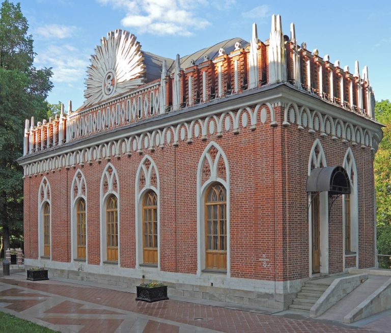 Small Tsaritsyno Palace: An Eighteenth-Century Russian Palace Pavilion